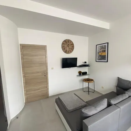 1-C Superbe Appartement Tres Calme Et Bien Decore Charleroi Exterior photo