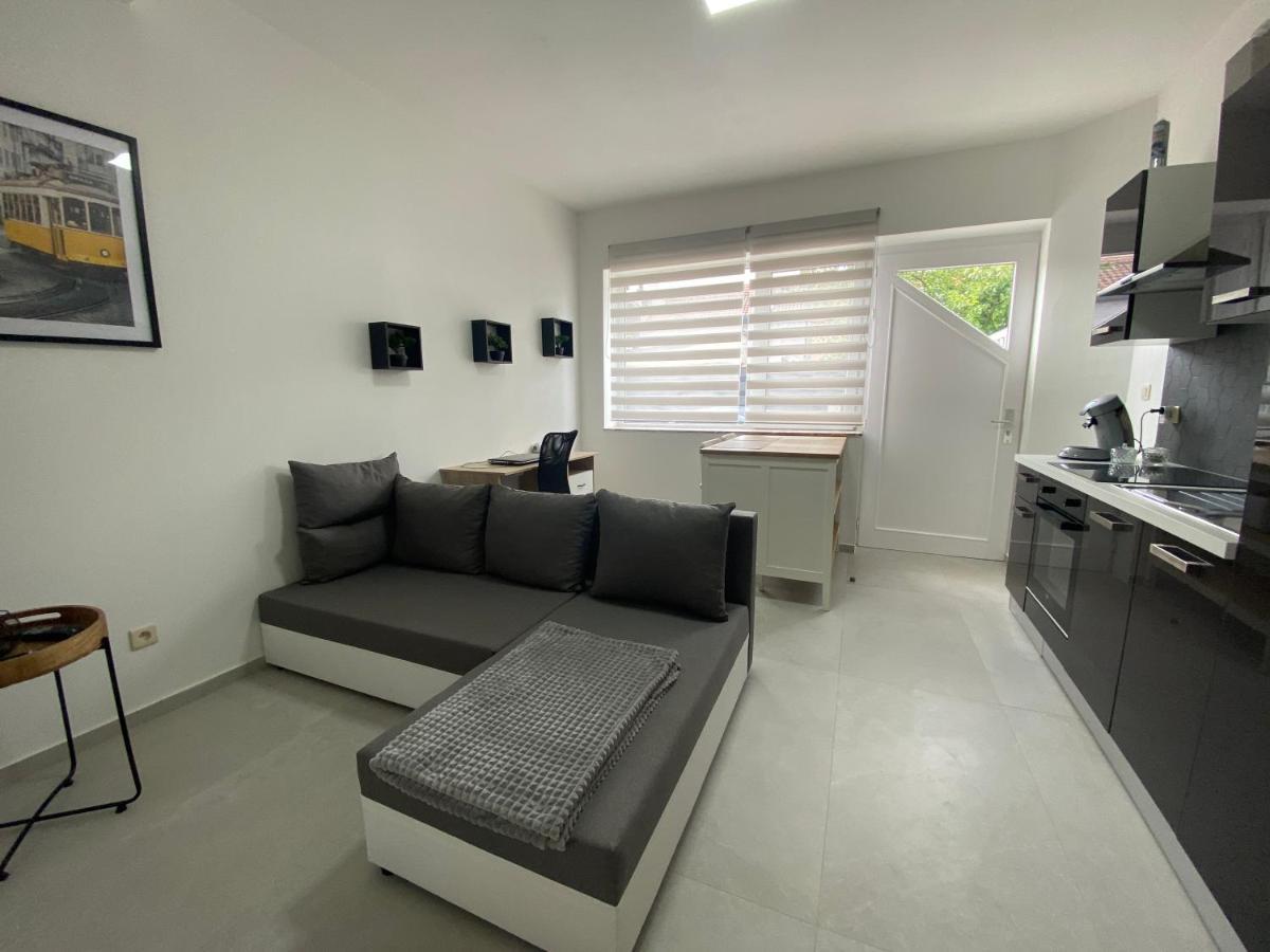 Apartment 1-c Superbe Tres Calme Et Bien Decore *